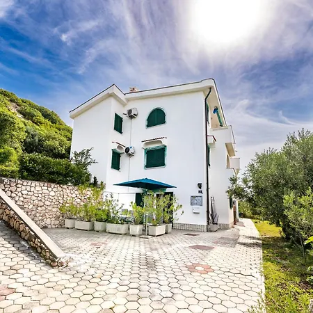 Apartments Green Baska