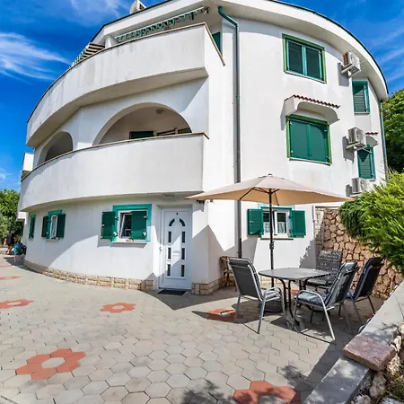 Apartments Green Baska